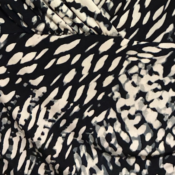 Lauren Ralph Lauren Monochrome Long Sleeve Wrap Dress 8P - Picture 13 of 13